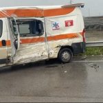 Agrigento: tre sanitari di ambulanza feriti dopo lo scontro con camion