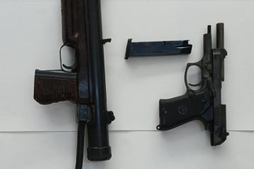 Nel vano ascensore erano nascoste armi da guerra