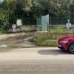 Fuoriesce acqua di fogna in via Elorina (VIDEO)