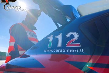 Canicattini Bagni, droga nascosto nel giubbotto: denunciato 40enne