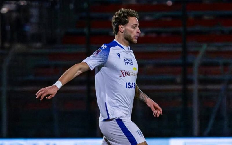 Calcio: il Siracusa sprofonda contro il Sorrento