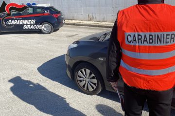 Floridia: denunciati gli autori di un scippo ai danni di un’aziana