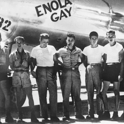 In vendita il diario del co-pilota dell’Enola Gay per 950 mila dollari