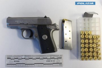 Lentini: nascondeva pistola rubata in camera da letto