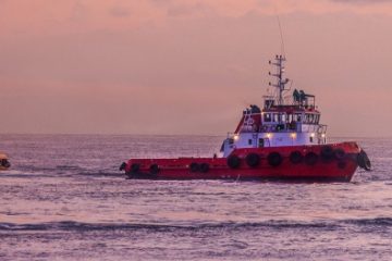 Gravi irregolarità: mercantile detenuto dalla Guardia costiera