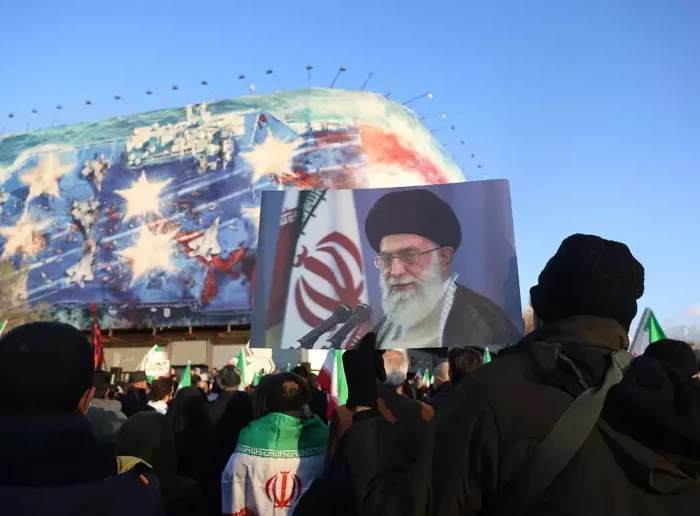 Teheran: ‘Khamenei è morto’.Emirati all’Iran: ‘Un errore aggredirci’