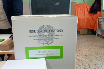 Referendum, affluenza alle urne alle 12: in Sicilia ha votato il 11%