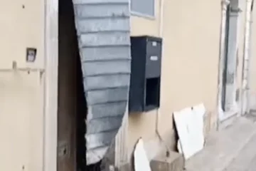 Avola, fecero esplodere bomba in negozio: presi