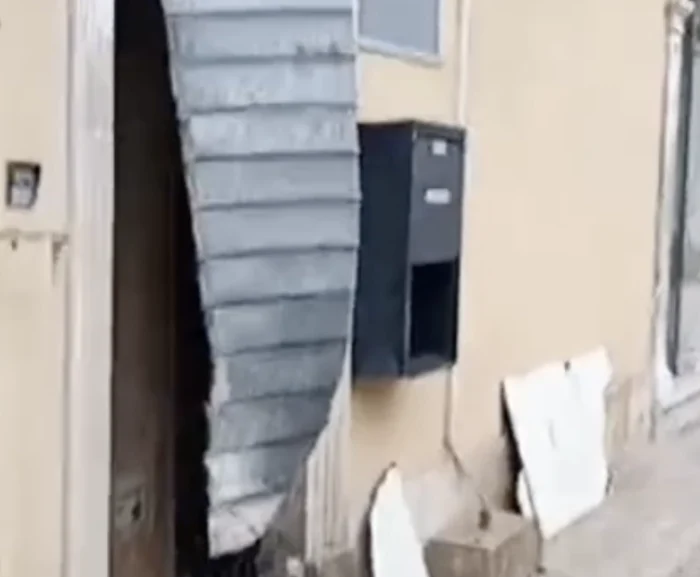 Avola, fecero esplodere bomba in negozio: presi