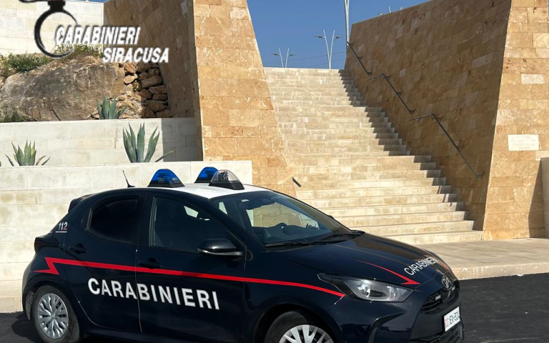 Noto, percorreva l’area pedonale in moto: sanzionato un ventenne