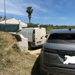 Due ladri aggrediscono vigilantes che li avevano scoperti