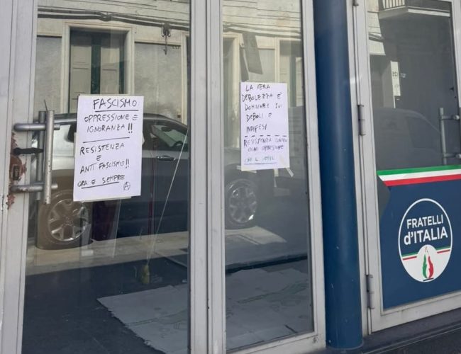 Scritte anarchiche nella sede di Fdi a Vittoria