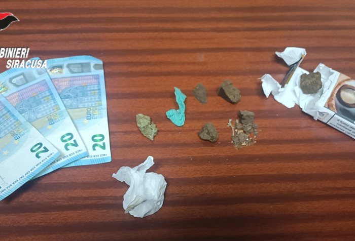 Buccheri: 20enne denunciato per spaccio