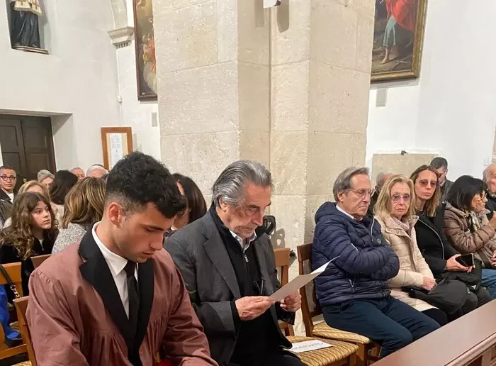 Muti dopo la messa di Pasqua:”Se siamo tutti uniti, la resurrezione forse è possibile”