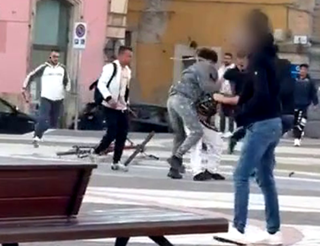 Pasquetta di mazzate a Vittoria (Video)