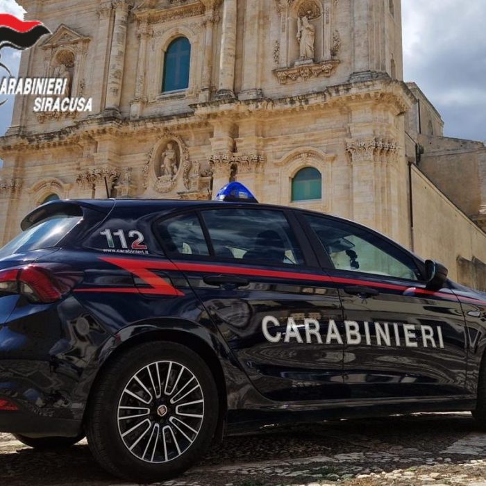 Sortino, ferisce un operaio a colpi di accetta: arrestato