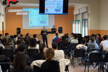 Palazzolo: i carabinieri incontrano gli studenti