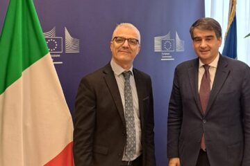 Scerra (M5S): “L’Ue sostenga la riconversione del polo industriale”