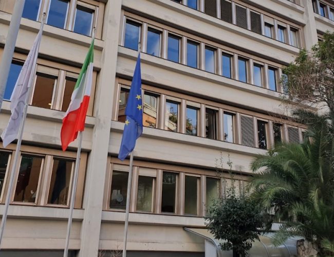 L’Opinione – L’editoria: gli enti pubblici rispettino le norme di legge