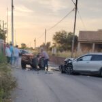 Comiso, violento impatto tra auto e trattore: salvi per miracolo