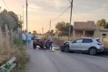 Comiso, violento impatto tra auto e trattore: salvi per miracolo
