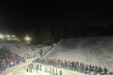 Venere non combatte, gioca