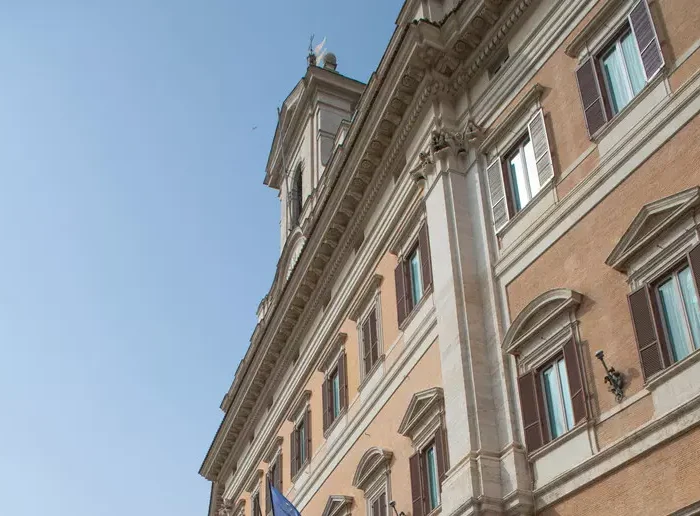 Carburanti, via libera definitivo: la Camera converte in legge il decreto