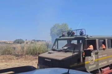 PACHINO – Incendio in zona E Cugna: bruciati circa 4 ettari