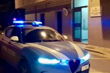 Marzamemi, rissa in via Regina Elena: Polizia denuncia 9 giovani, “Tutto per un accendino negato”