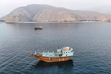 Medio Oriente – Hormuz, escalation Usa-Iran: raid su dieci obiettivi, Trump minaccia Teheran