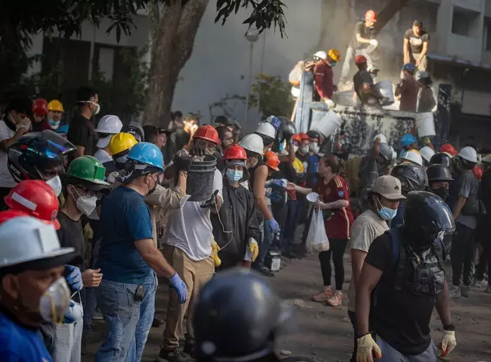 Venezuela -Terremoti, ragazzo di 11 anni estratto vivo dopo tre giorni sotto le macerie