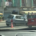 Siracusa, si apre una voragine e vi finisce dentro un’auto