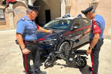 Siracusa, ruba bici elettrica da un cortile: arrestato 29enne
