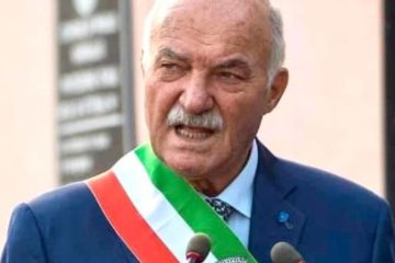 Priolo – Emissioni odorigene AERCA, il sindaco Gianni convoca i Comuni: “Serve azione comune”