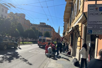 Auto sulla folla, muore dopo due mesi Monica Esposito. Aveva 55 anni