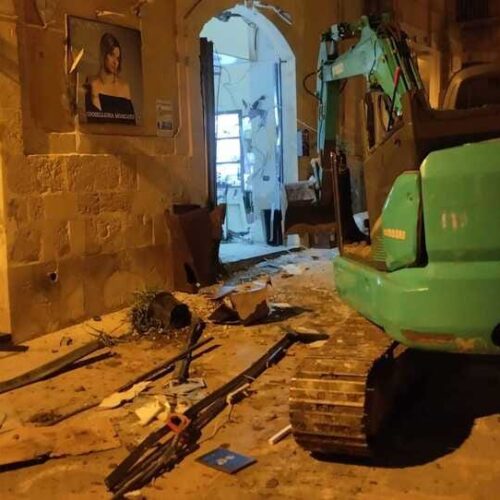 Assalti con escavatori a Palazzolo. CNA Siracusa: “Chiesto incontro urgente al Prefetto”