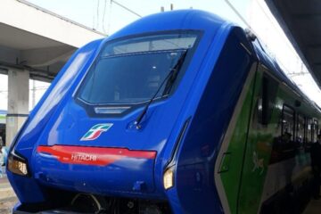Calabria, sospetto sabotaggio sulla rete ferroviaria: treni nel caos