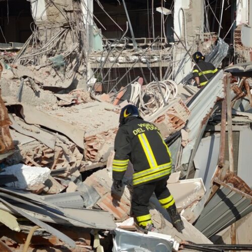 Messina, crolla palazzina a Pistunina: dispersi e almeno cinque feriti gravi