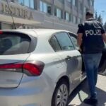Spacciatori Bloccati in Ascensore con Droga: Polizia Interviene e Arresta Due Giovani