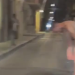 Vittoria: uomo nudo di notte per strada