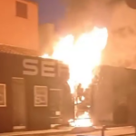 Incendio nella notte a Vittoria, in fiamme negozio di abbigliamento