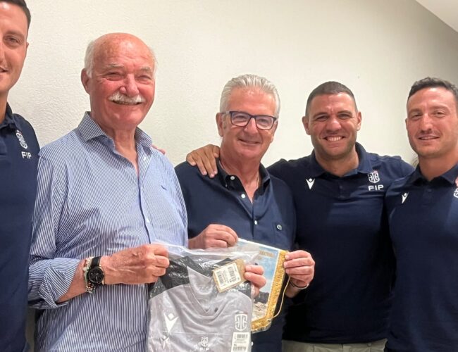 Convegno dell’UNVS dedicato al basket. Premiati i fratelli Attard, arbitri priolesi della Serie A