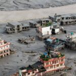 Alluvione tra Tibet e Nepal, crolla un ghiacciaio: centinaia di morti e dispersi