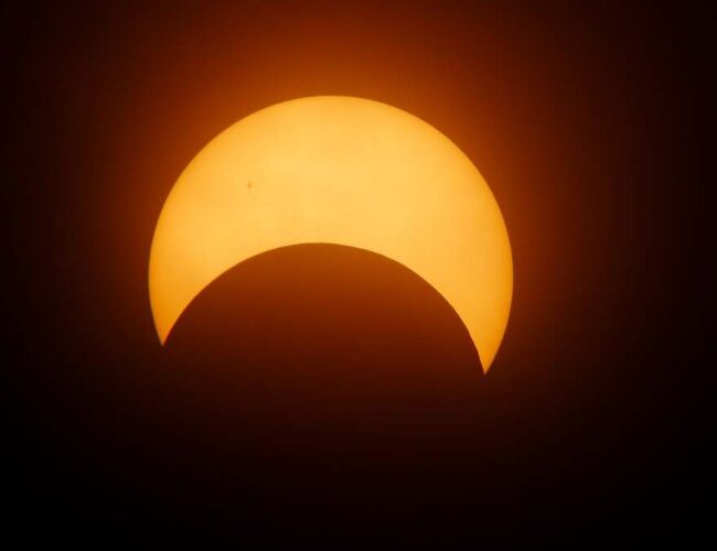Eclissi solare del 12 agosto: curiosità, accorgimenti e quando vederla
