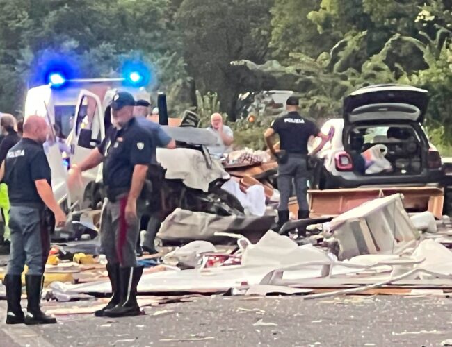 Scontro frontale sulla Rieti-Terni: 27 feriti, quattro in codice rosso