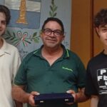 Cassaro: trovano portafogli e lo riconsegnano al proprietario