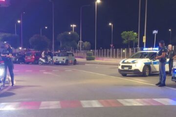 Noto, controlli della Polizia: multa da 2mila euro e centro scommesse abusivo