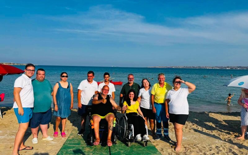 mare solidarietà Abil beach