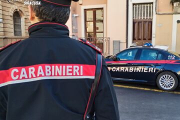 Francofonte, 72enne sorpresa con 28 dosi di crack: denunciata