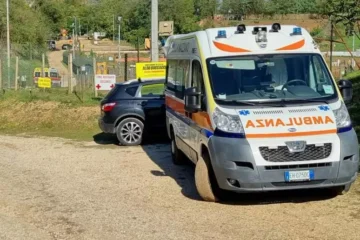 Grave incidente alla Mille Miglia, morto uno spettatore a Bione